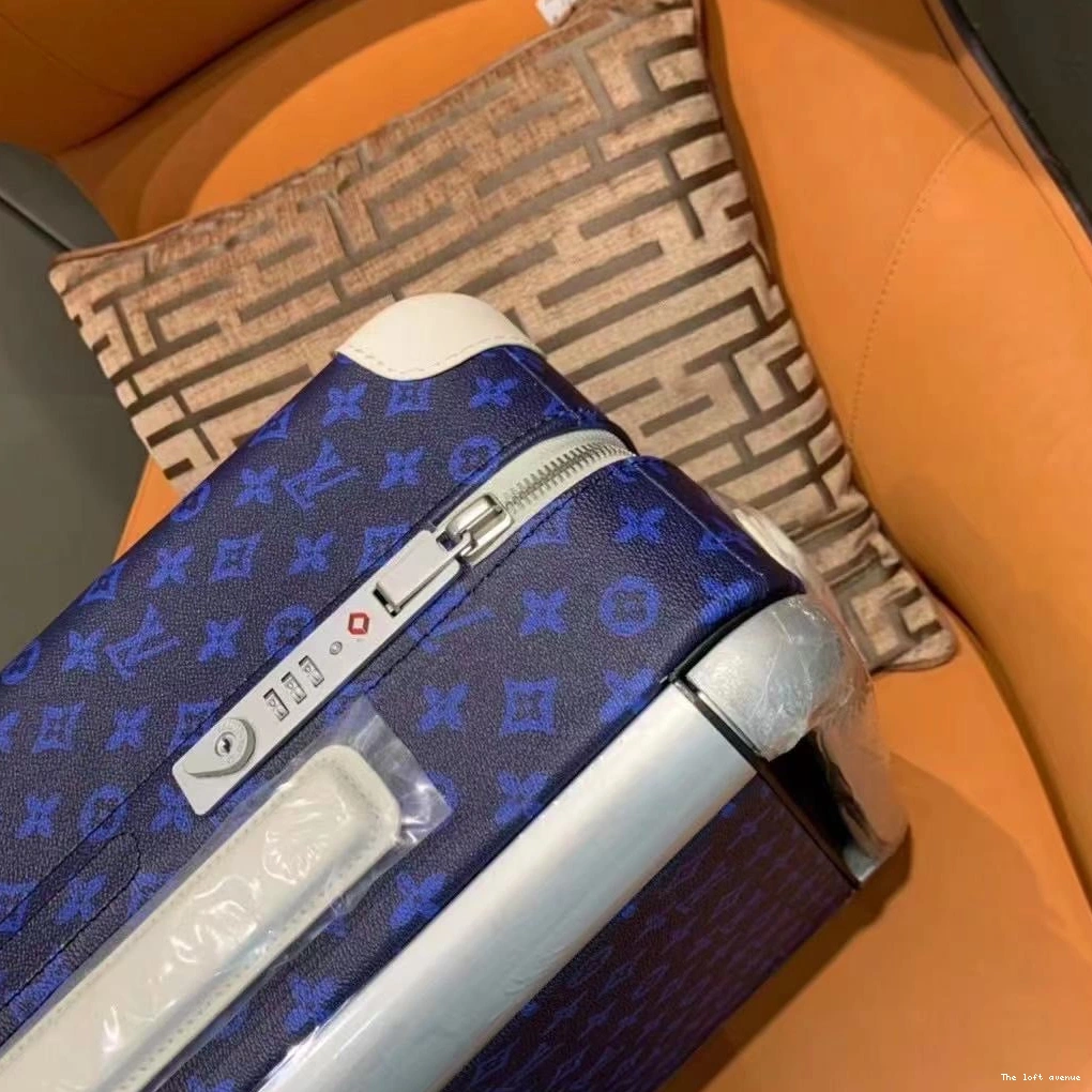 55 CUSTOM 37L HORIZON SUITCASE BLUE MONOGRAM 0823